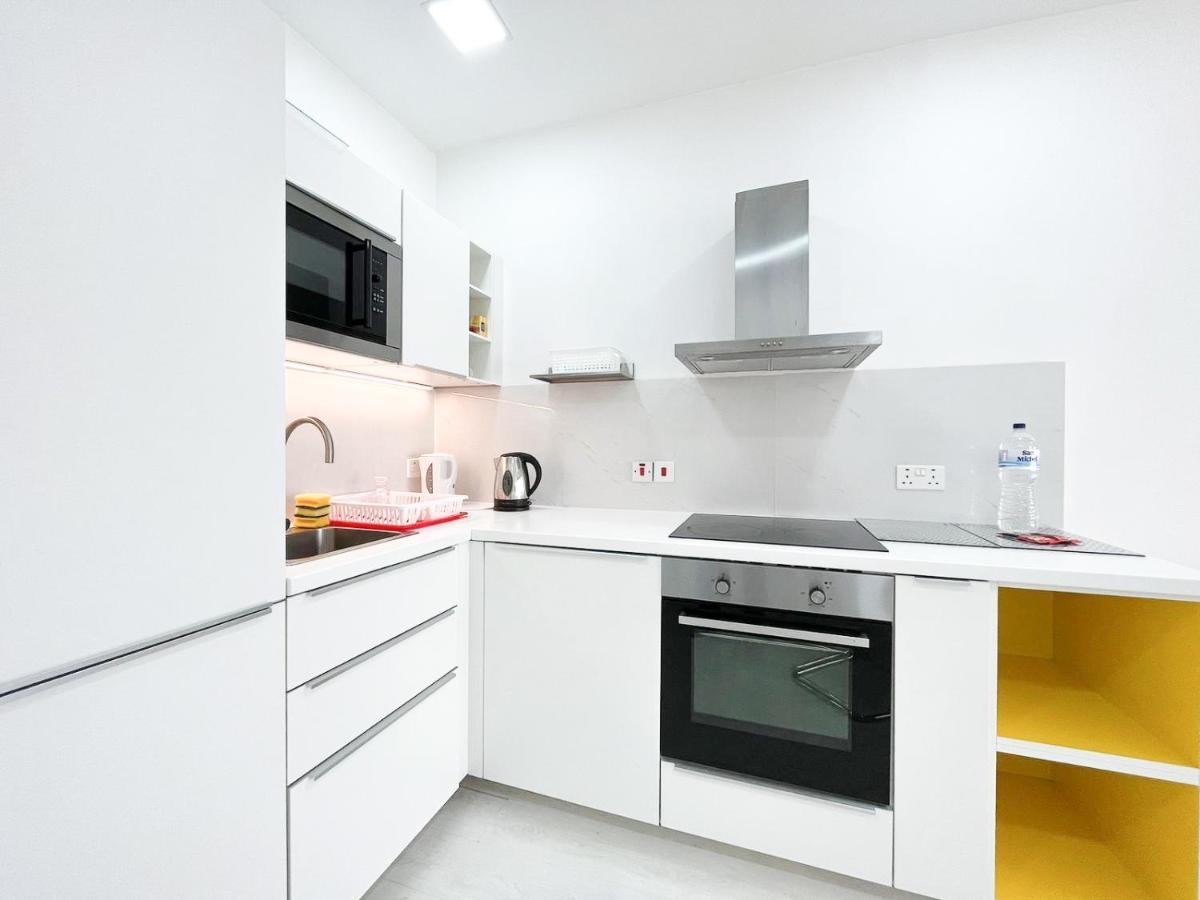 Leon Apartment - Highly Modern Sliema Stay Exterior photo