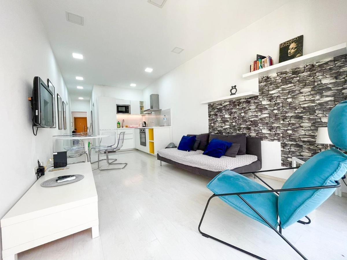Leon Apartment - Highly Modern Sliema Stay Exterior photo